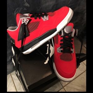 Air Jordan 4 “Toros”